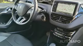 Peugeot 2008 1.2 PureTech Allure EAT8 de 2017