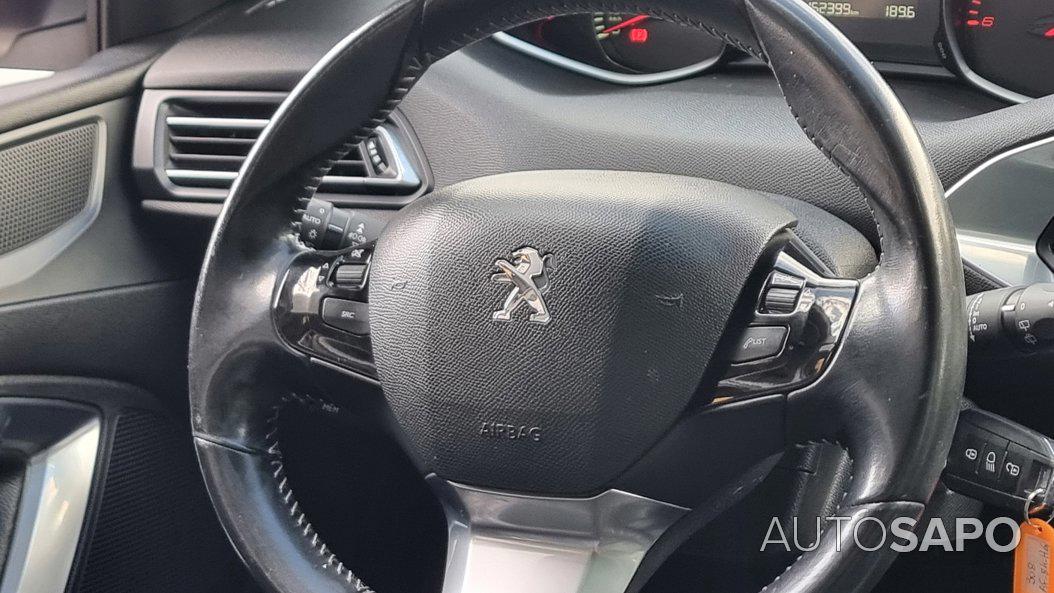 Peugeot 308 de 2015