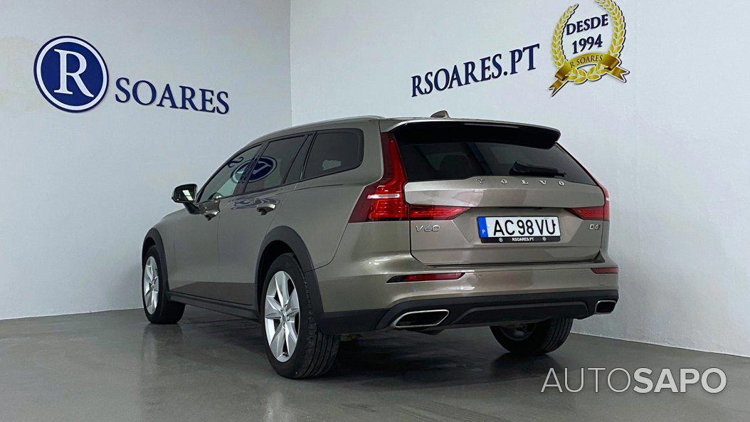 Volvo V60 Cross Country 2.0 D4 Geartronic de 2020