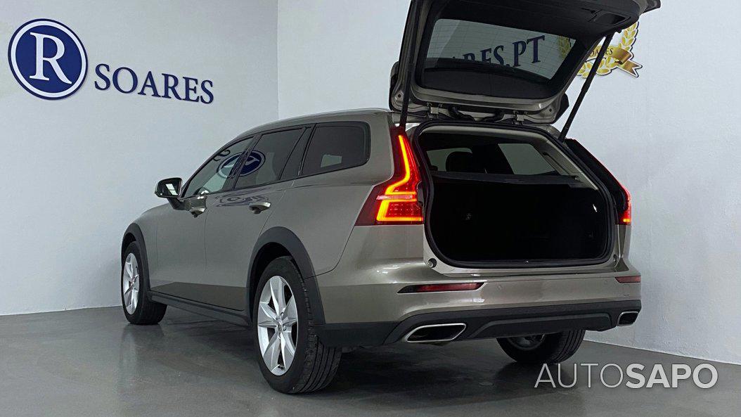 Volvo V60 Cross Country 2.0 D4 Geartronic de 2020