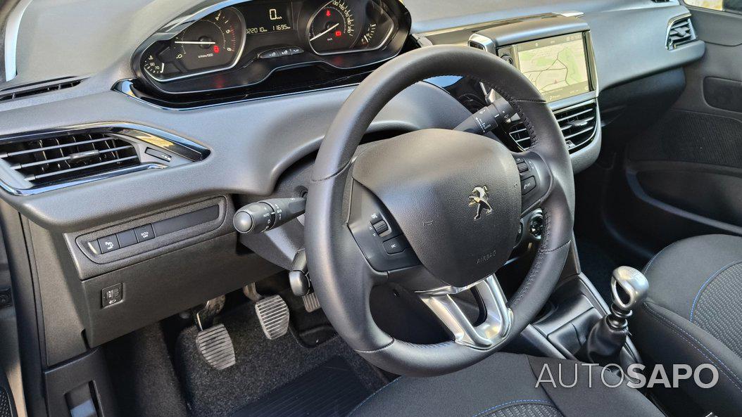 Peugeot 208 1.5 HDI Signature de 2018