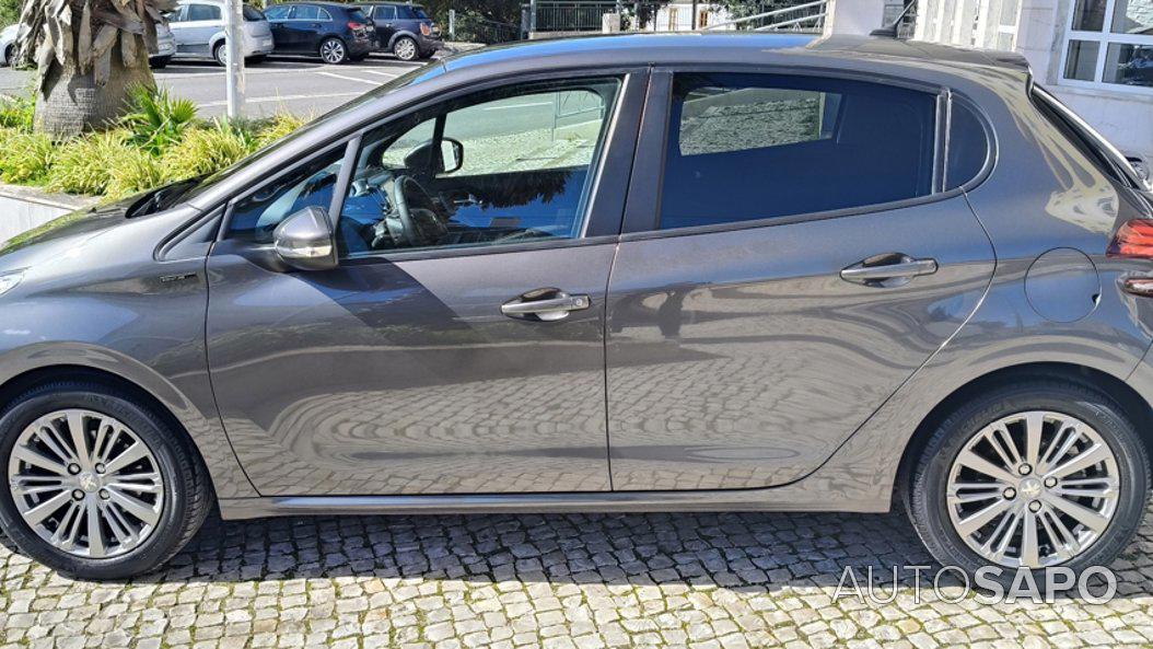 Peugeot 208 1.5 HDI Signature de 2018