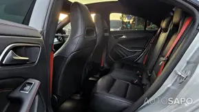 Mercedes-Benz Classe CLA 45 AMG 4-Matic de 2015