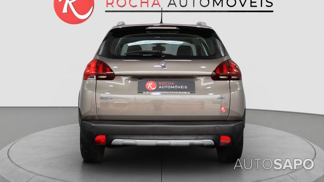 Peugeot 2008 1.2 PureTech Crossway EAT6 de 2017