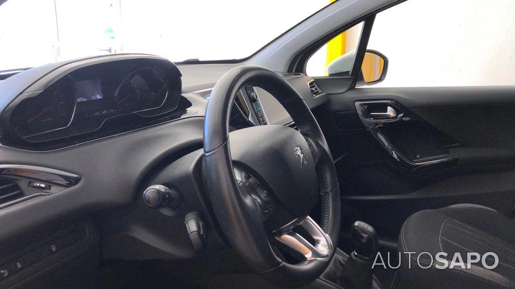 Peugeot 208 1.2 PureTech Active de 2015