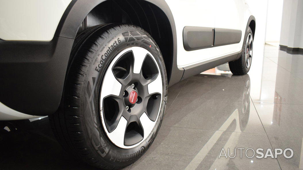 Fiat Panda 1.0 Hybrid Cross de 2024