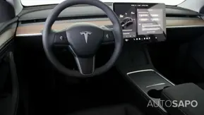 Tesla Model Y de 2025