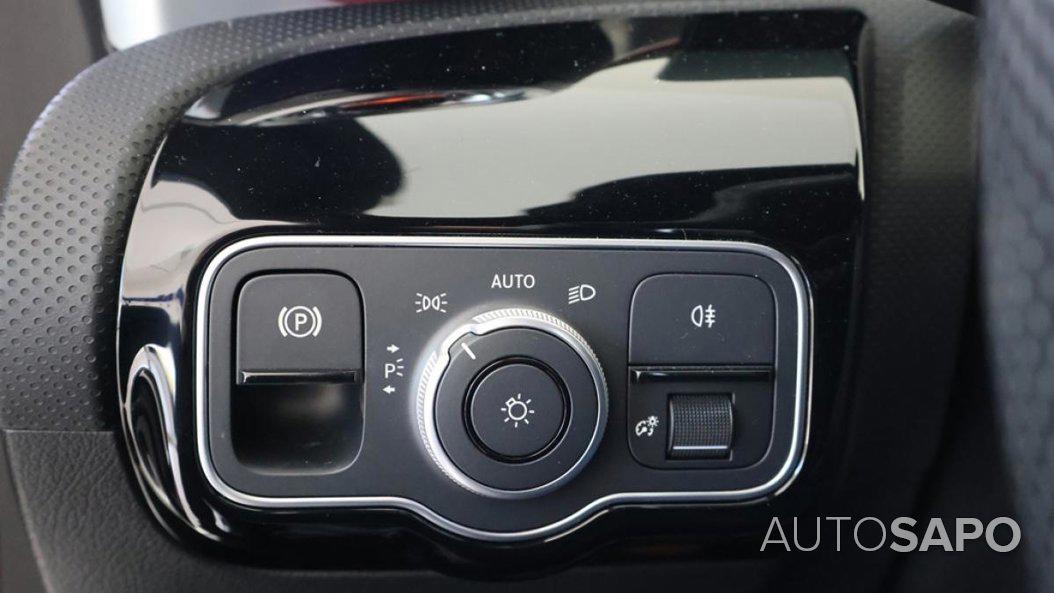 Mercedes-Benz Classe CLA 180 d Shooting Brake AMG Line Aut. de 2023