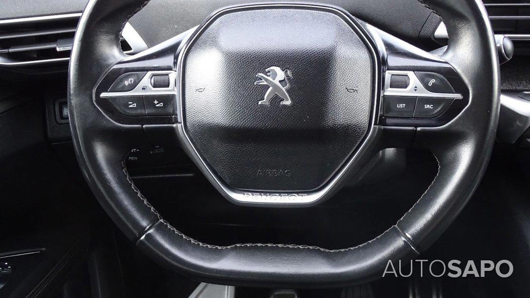 Peugeot 5008 1.5 BlueHDi Allure de 2018
