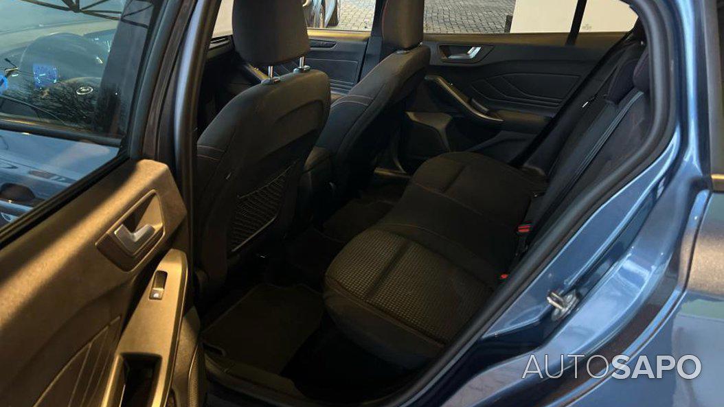 Ford Focus 1.0 EcoBoost MHEV ST-Line X de 2023