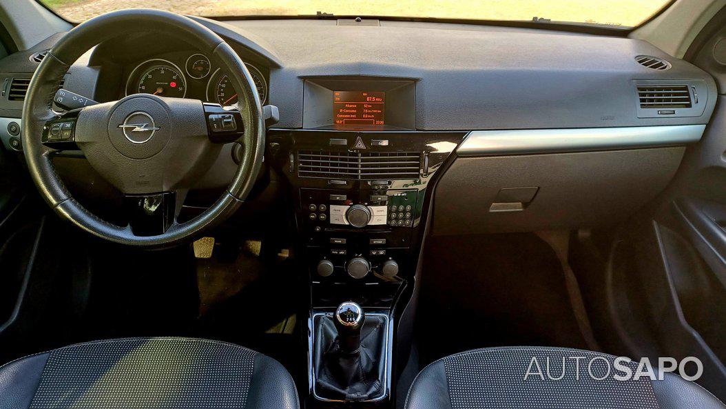 Opel Astra 1.7 CDTi Cosmo M6 de 2009