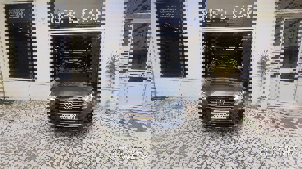 Audi Q3 2.0 TDI quattro S-line de 2016