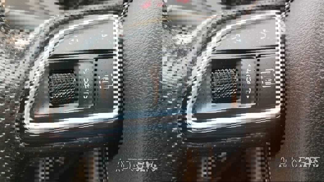 Audi Q3 2.0 TDI quattro S-line de 2016