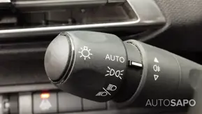 Peugeot 3008 1.5 BlueHDi Active Pack de 2021
