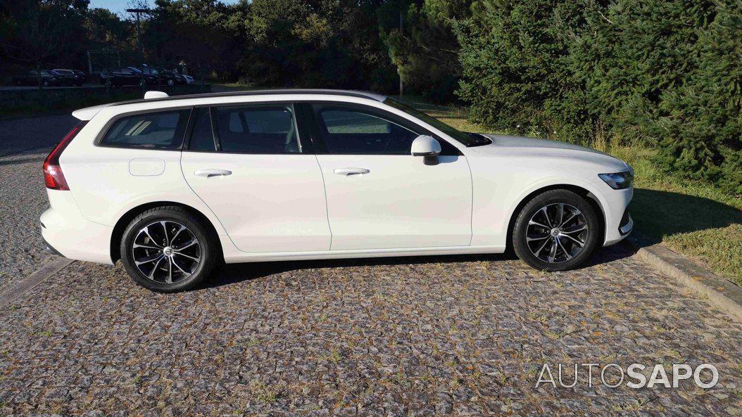Volvo V60 2.0 D4 Momentum Plus de 2019