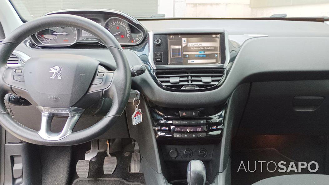 Peugeot 208 1.2 PureTech Style de 2015