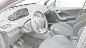 Peugeot 208 1.2 PureTech Style de 2015