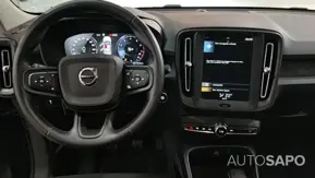 Volvo XC40 1.5 T2 Momentum Core de 2021