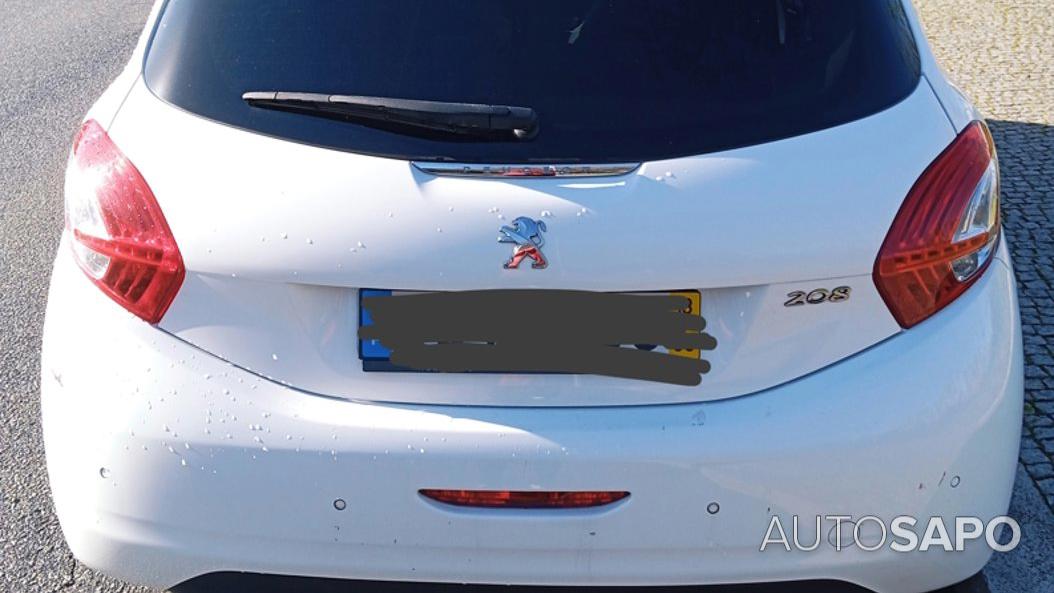 Peugeot 208 1.2 PureTech Allure de 2013