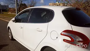 Peugeot 208 1.2 PureTech Allure de 2013
