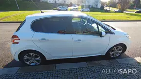 Peugeot 208 1.2 PureTech Allure de 2013