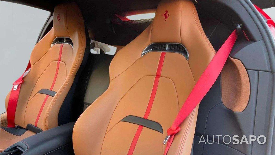 Ferrari SF90 Stradale de 2025