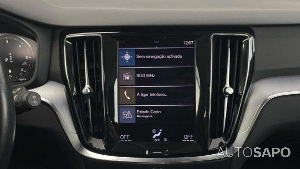 Volvo V60 2.0 B4 Momentum Core de 2021