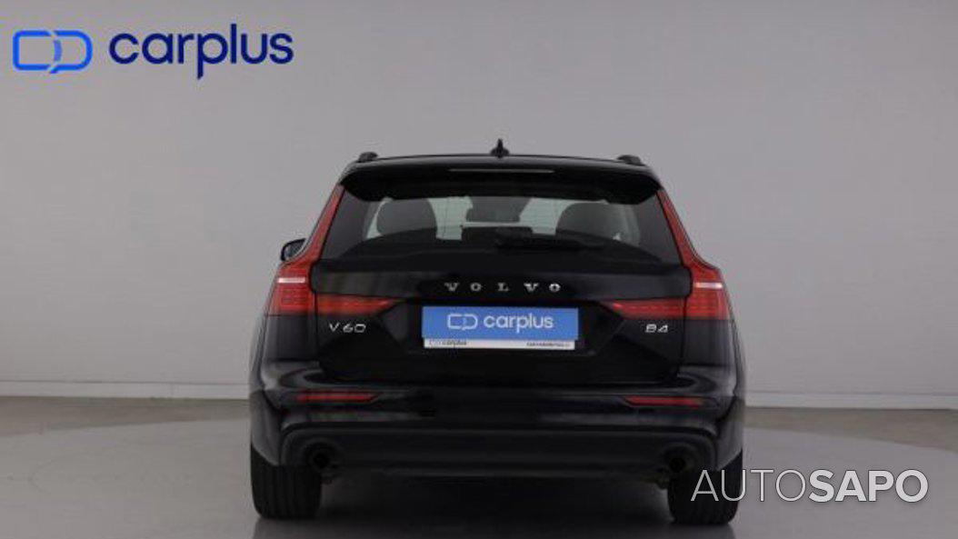 Volvo V60 2.0 B4 Momentum Core de 2021
