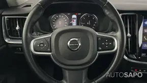 Volvo V60 2.0 B4 Momentum Core de 2021