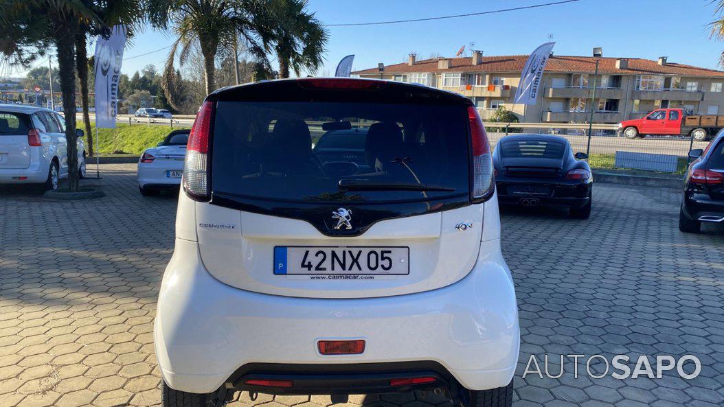 Peugeot iOn de 2013