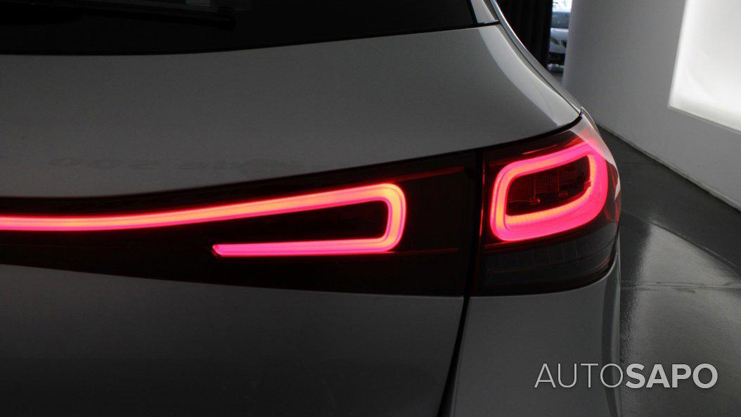 Mercedes-Benz EQA 250+ AMG Line de 2023