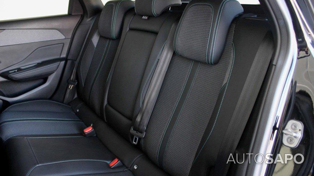 Peugeot 308 1.2 PureTech Allure EAT8 de 2024