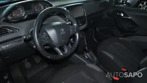 Peugeot 208 1.2 PureTech Active de 2012