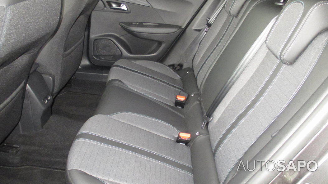 Peugeot 2008 1.5 BlueHDi Allure de 2022