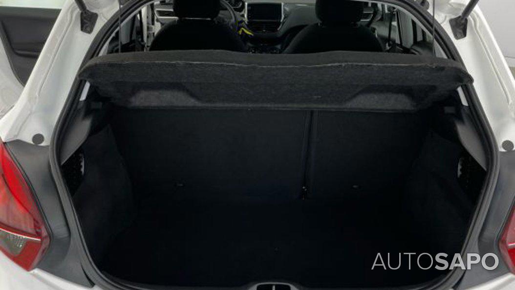 Peugeot 208 1.2 PureTech Style de 2018
