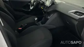 Peugeot 208 1.2 PureTech Style de 2018