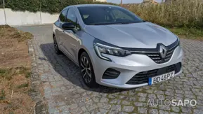 Renault Clio 1.6 E-Tech Intens de 2023