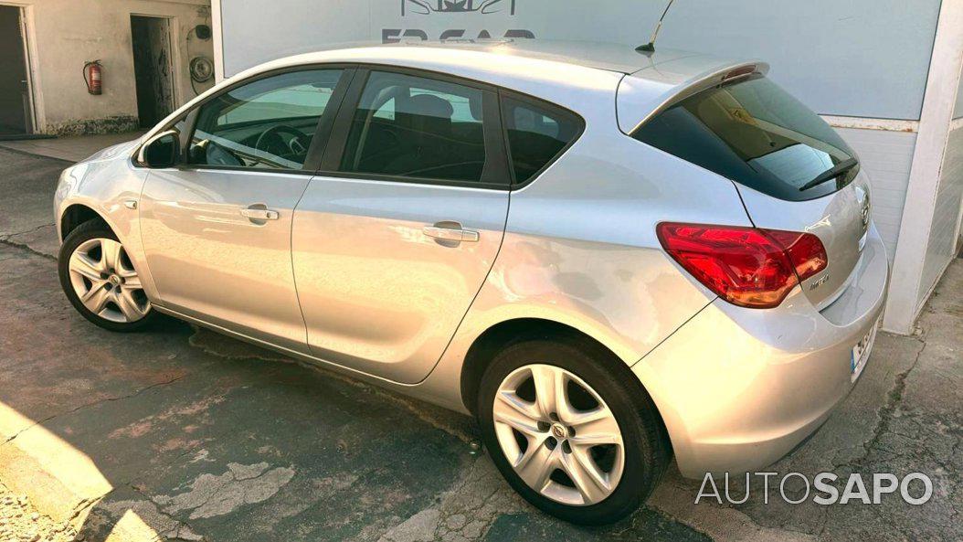 Opel Astra 1.3 CDTi de 2010