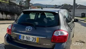 Toyota Auris 1.4 D-4D +AC de 2011