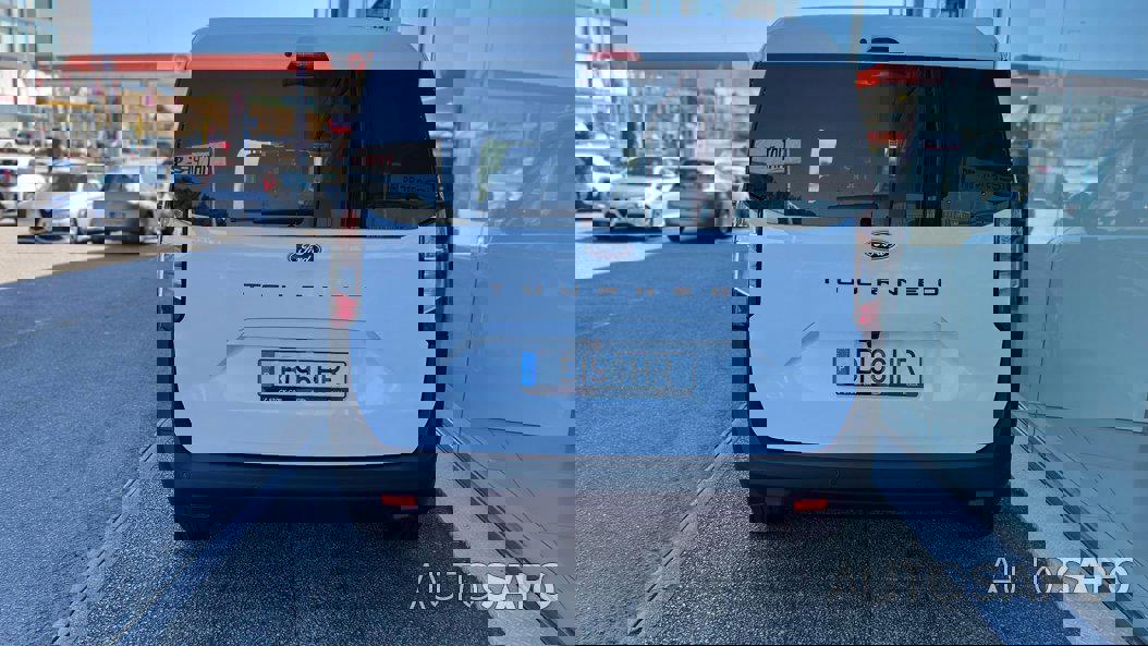 Ford Transit Courier de 2024