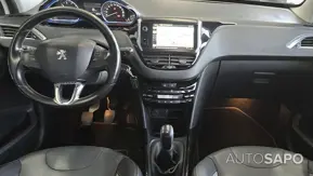 Peugeot 2008 1.2 PureTech Allure de 2015