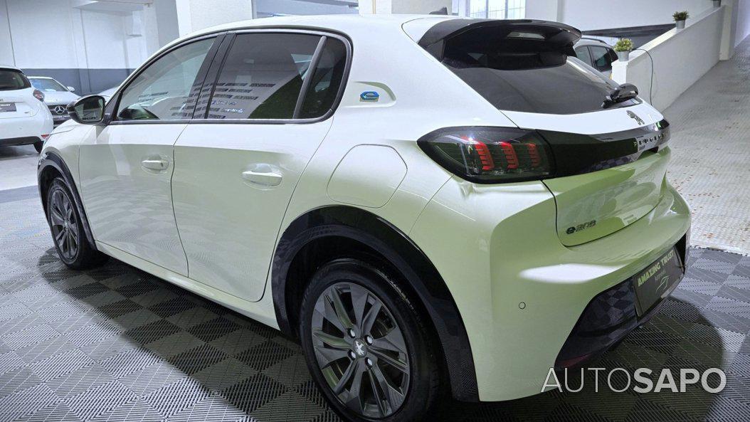 Peugeot E-208 de 2023