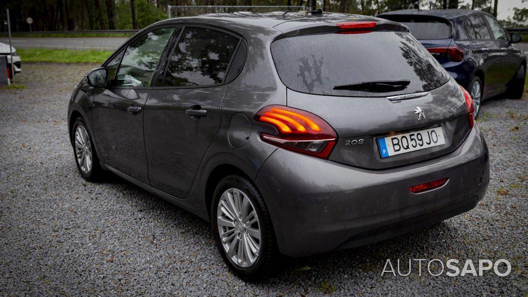 Peugeot 208 1.2 PureTech Style de 2018