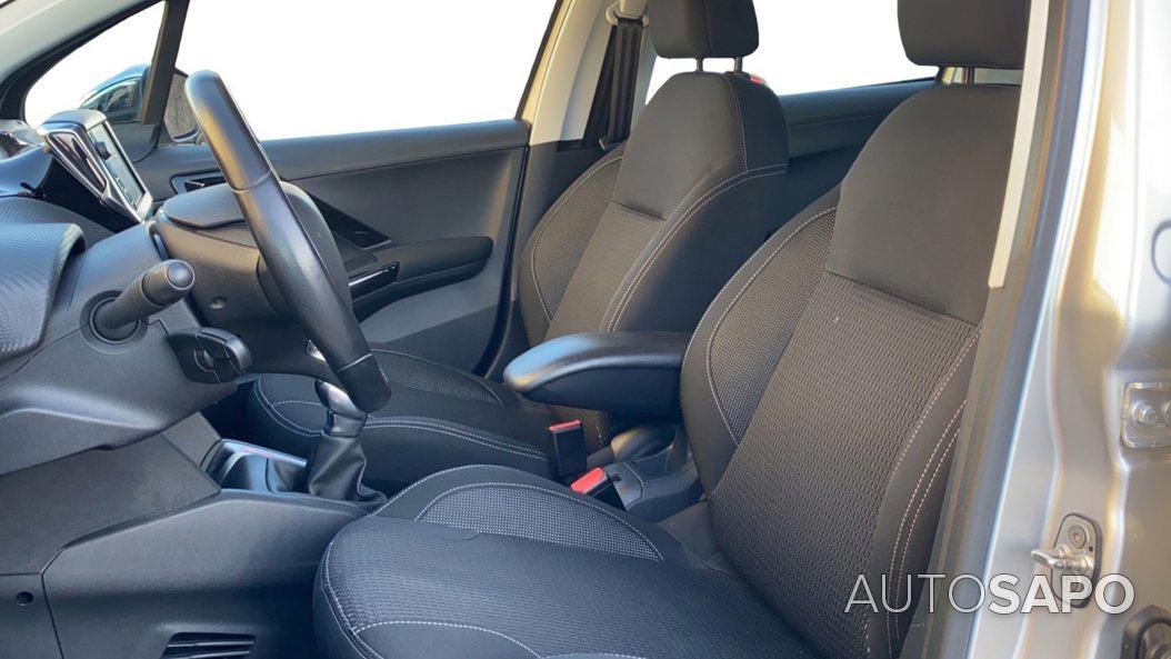 Peugeot 208 1.2 PureTech Allure de 2017