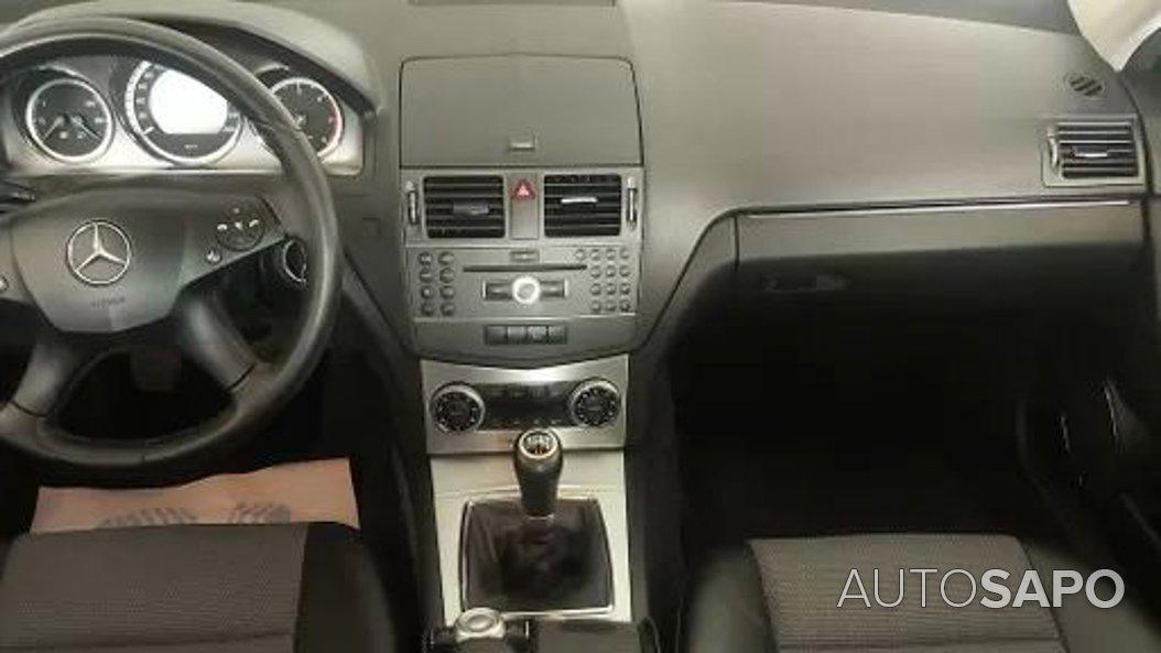 Mercedes-Benz Classe C 200 BlueTEC Avantgarde de 2010