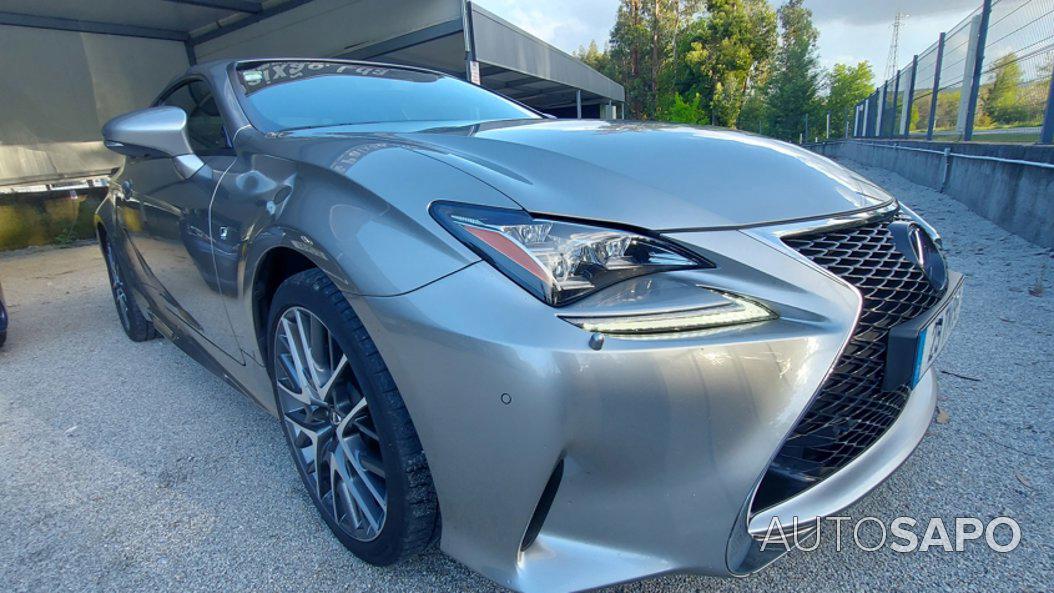 Lexus RC 300h F Sport + de 2017