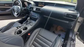 Lexus RC 300h F Sport + de 2017