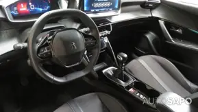 Peugeot 2008 1.2 PureTech Allure Pack de 2023