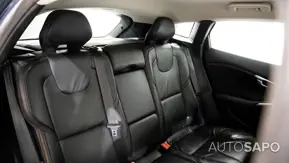 Volvo V40 Cross Country 1.6 D2 Momentum de 2013