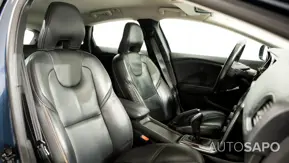 Volvo V40 Cross Country 1.6 D2 Momentum de 2013
